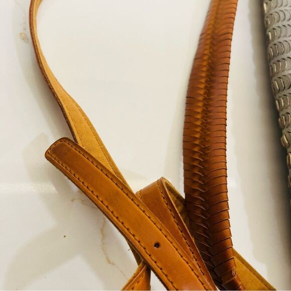 Free People Textured Shoulder Bag - Picture 3 of 11